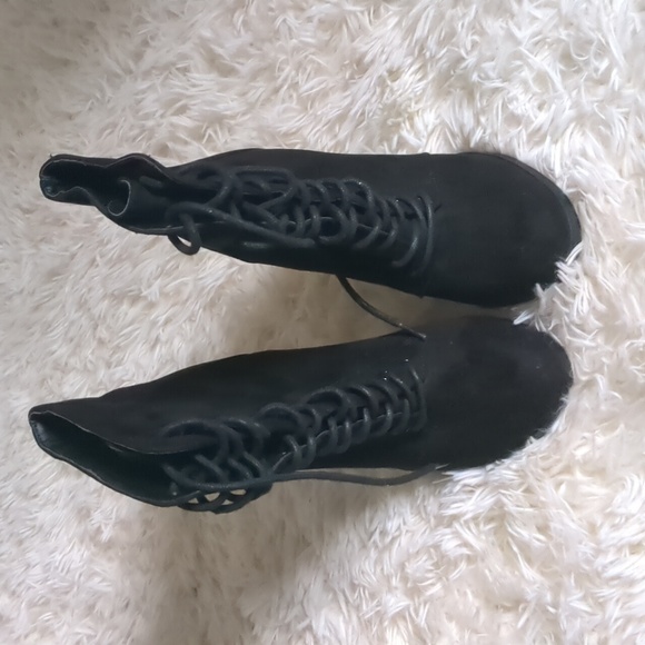 Just fab Black heels 👠🖤 - Picture 2 of 9